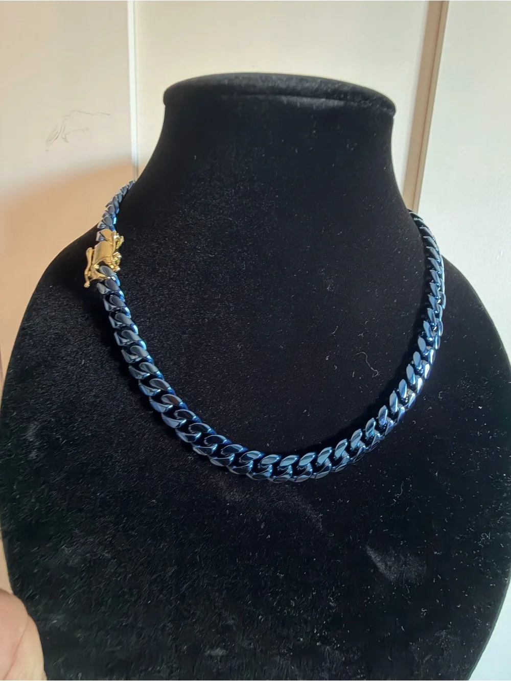 Blue Men's Cuban Chain Necklace with Gold Clasp